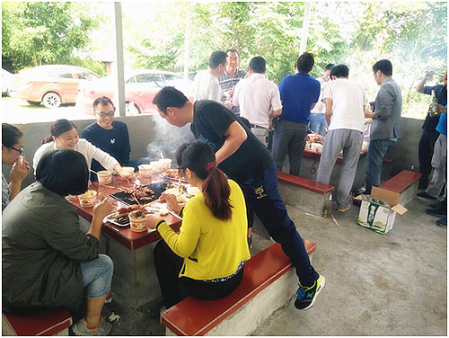 绵阳生产基地质管部、装备部晚春烧烤联谊记